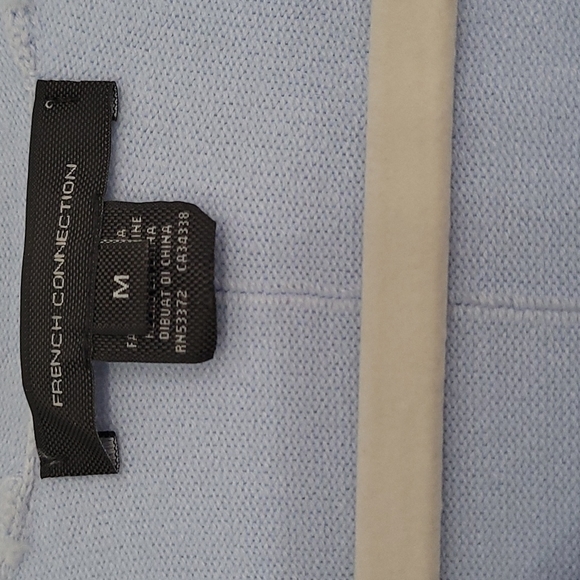 Beautiful light blue sweater by French  Connection in great condition! M - Picture 2 of 7